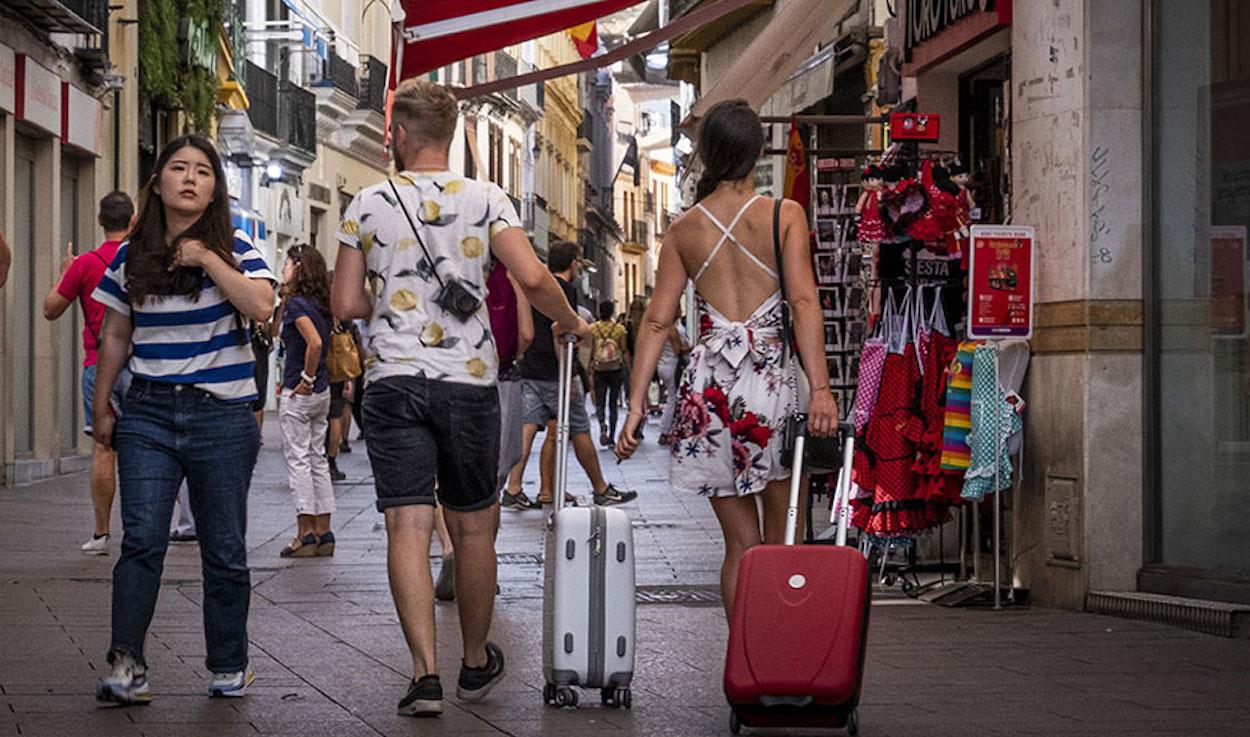 Turistas en el centro histórico de Sevilla. JUNTA DE ANDALUCÍA