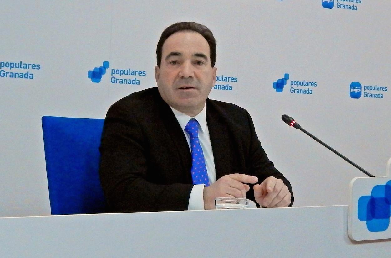 El parlamentario del PP y exalcalde de Churriana Vicente Valero.