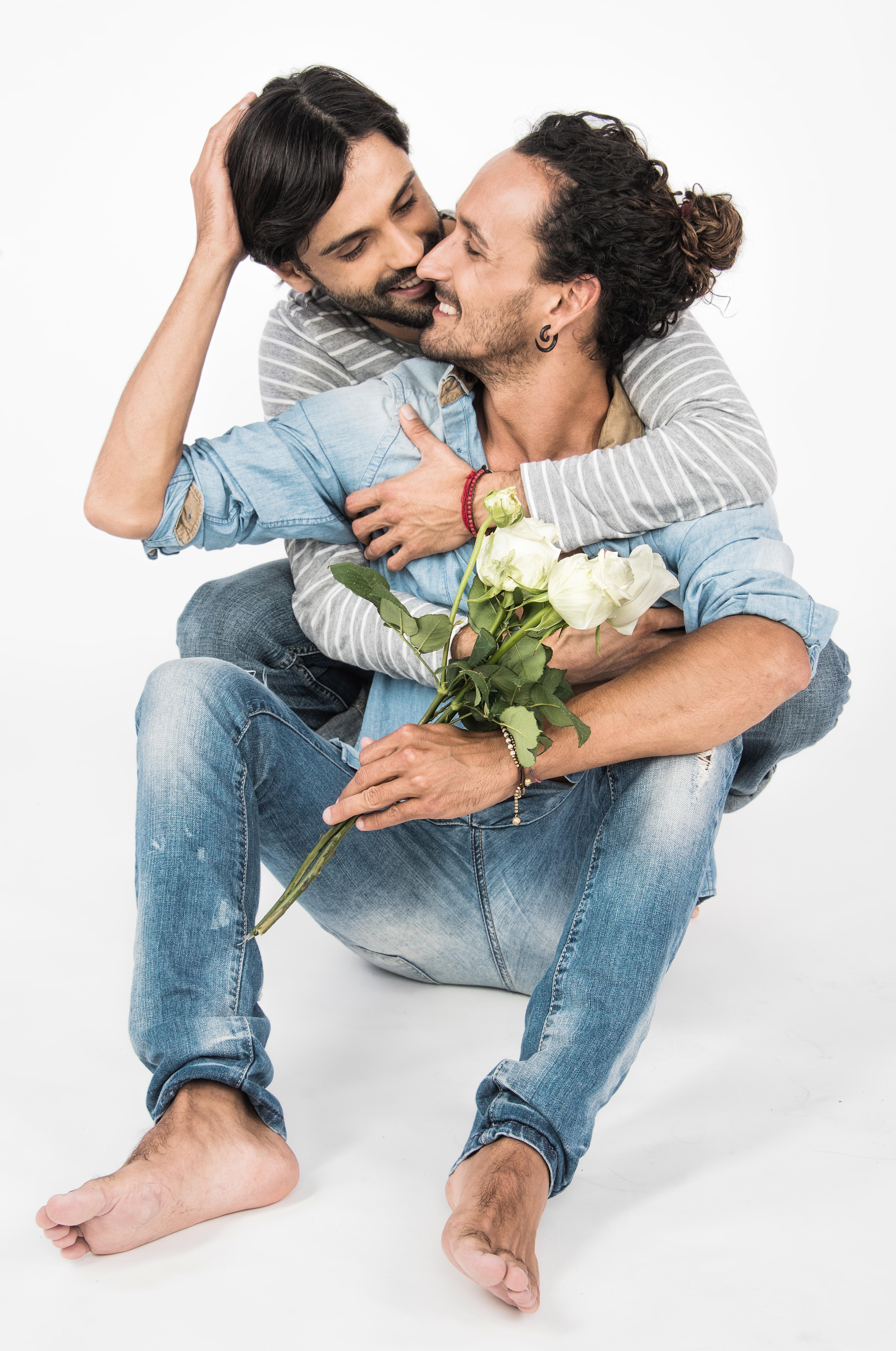 Un kit de cuidado de barba es una regalo perfecto para ellos en San Valentín. Christian Buehner en Unsplash