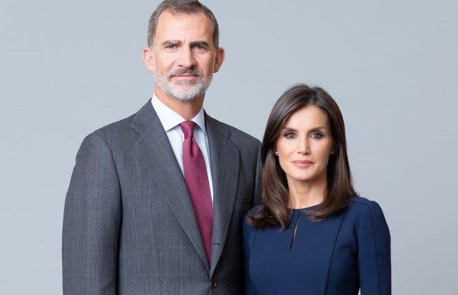 Los Reyes Felipe y Letizia en La Zarzuela. Foto de Estela de Castro distribuida por la Casa Real