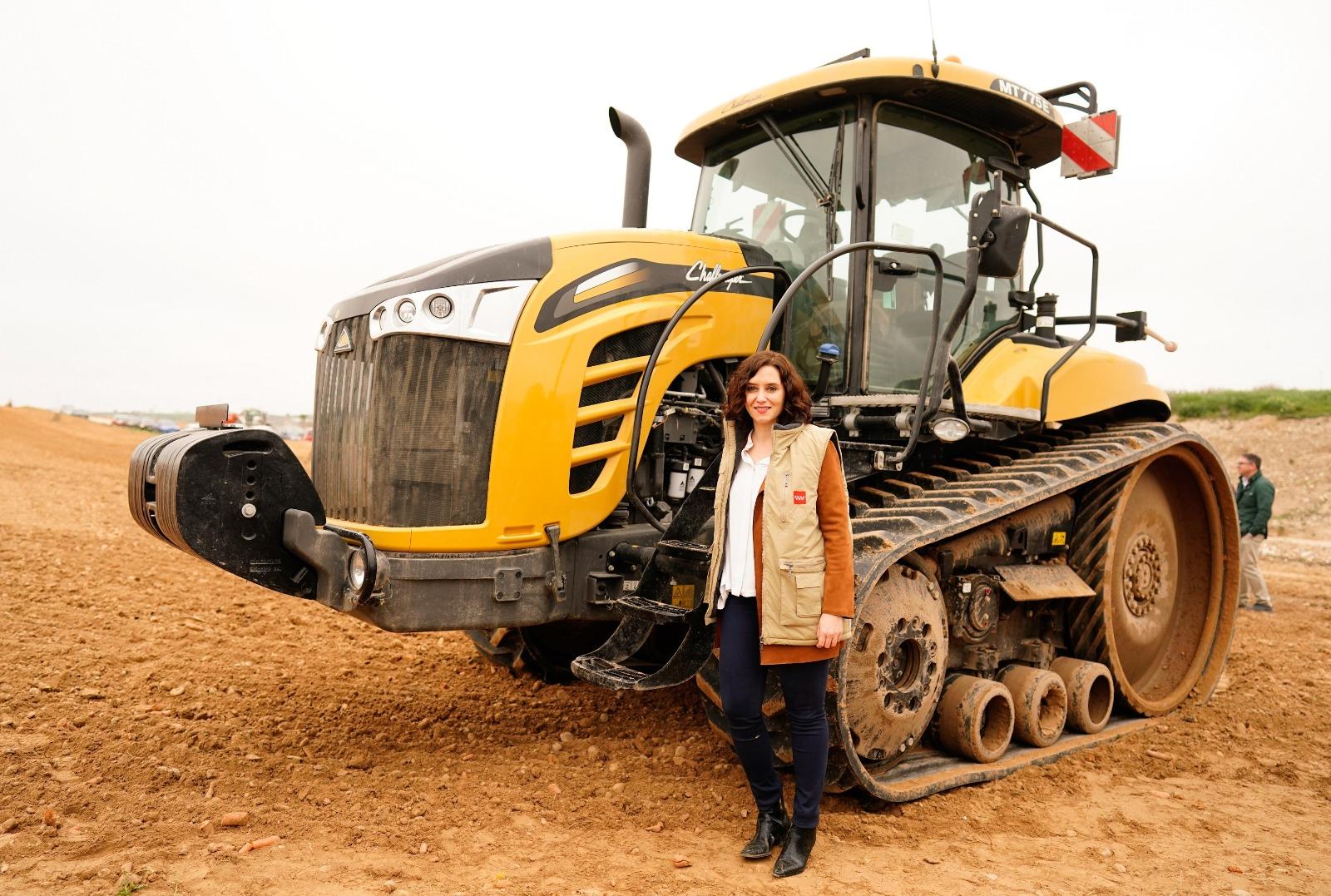 Isabel Díaz Ayuso en Villamanrique de Tajo. Fuente: Twitter.