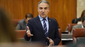 El consejero de la Presidencia Administración Pública e Interior Elías Bendodo en el Pleno del Parlamento 