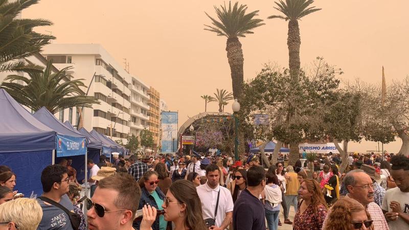 Carnaval de Día en Arrecife bajo los efectos de episodio de calima / EuropaPress