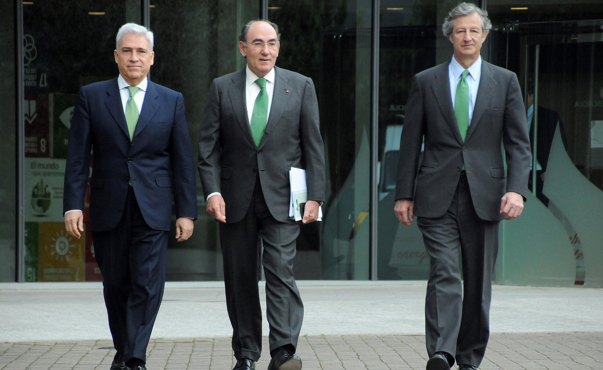 El director general de negocios del grupo, Francisco Martínez Córcoles; el presidente de Iberdrola, Ignacio Galán y José Sainz Armada, de Finanzas y Recursos