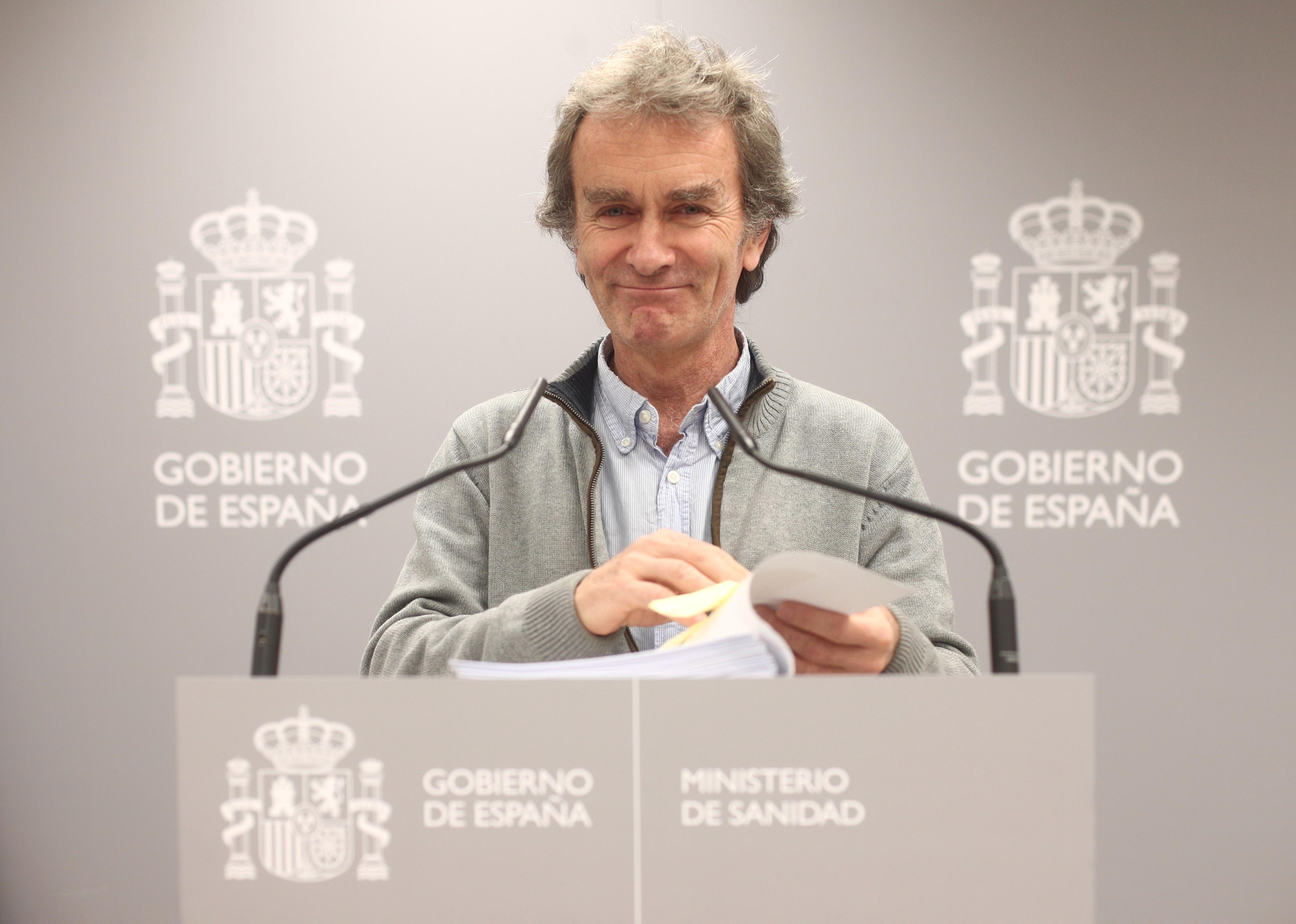 El director del Centro de Coordinación de Alertas y Emergencias Sanitarias Fernando Simón comparece tras la reunión del Comité de Seguimiento del coronavirus por los casos confirmados de pacient