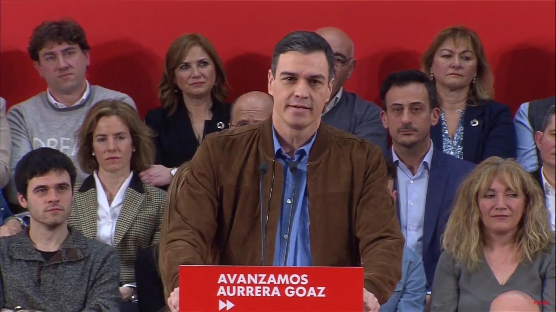 El secretario general del PSOE y presidente del Gobierno Pedro Sánchez interviene en la presentación de Idia Mendia a la Lehendakaritza en Vitoria 