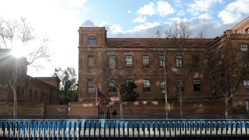 fachada residencia ancianos madrid donde confirmado contagios coronavirus
