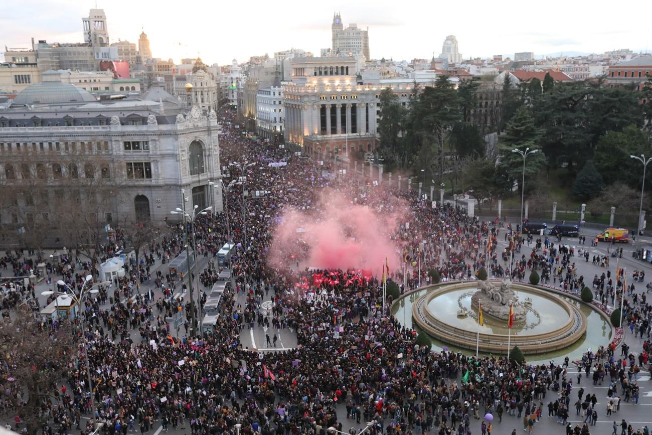 Manifestación del 8M en Madrid. Plaza de Cibeles. 