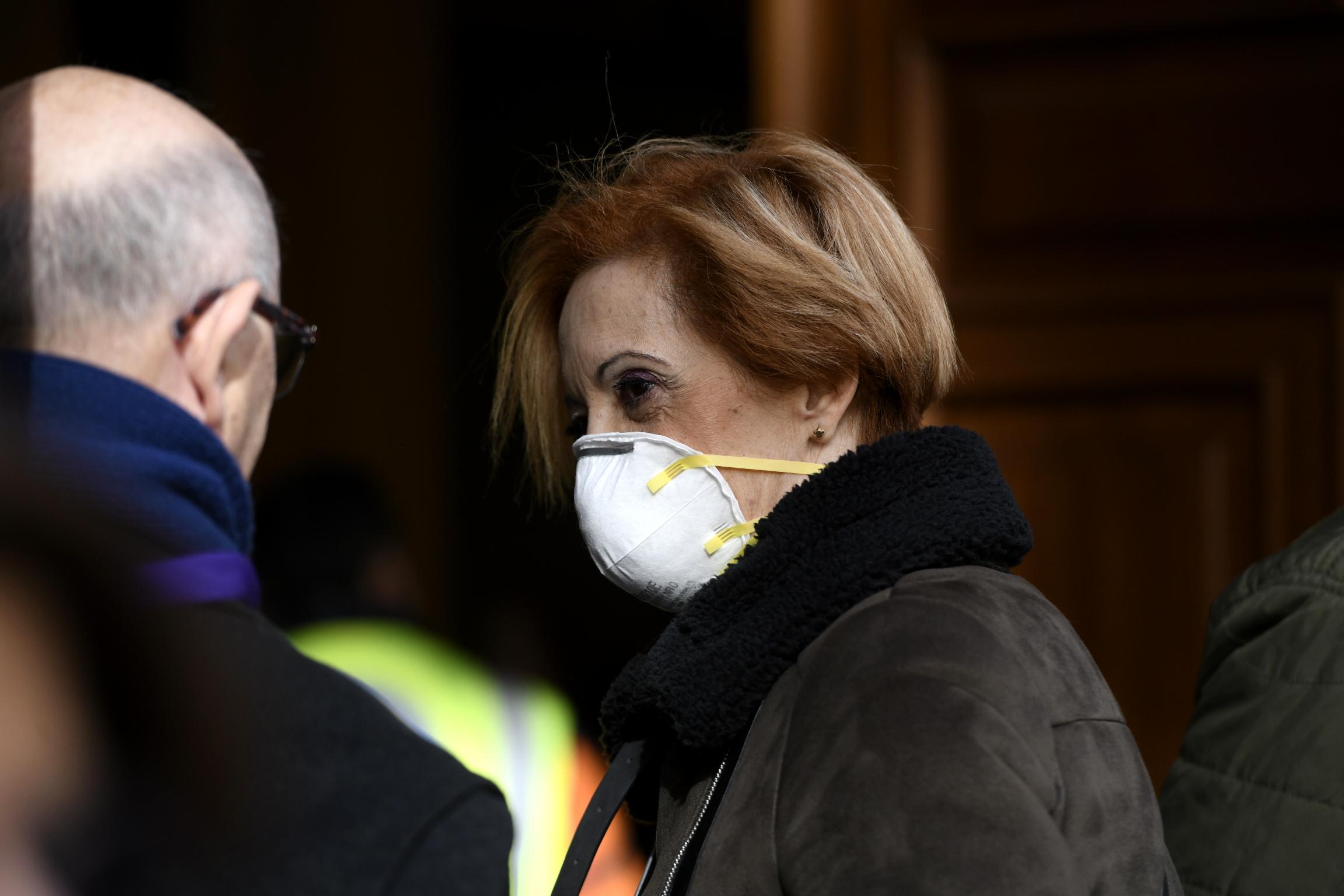 Una mujer con mascarilla en la Comunidad de Madrid / EuropaPress