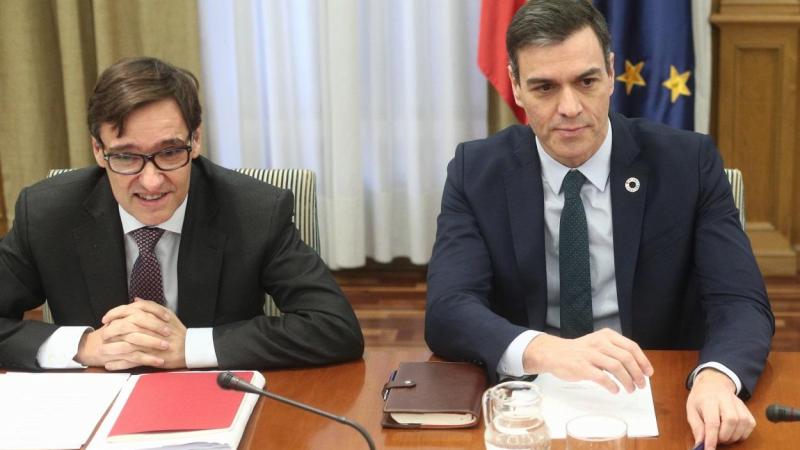 El presidente del Gobierno, Pedro Sánchez, junto a Salvador Illa, ministro de Sanidad