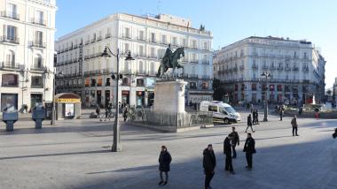La Puerta del Sol, en Madrid (España) a 11 de marzo de 2020, vacía por la pandemia de coronavirus.