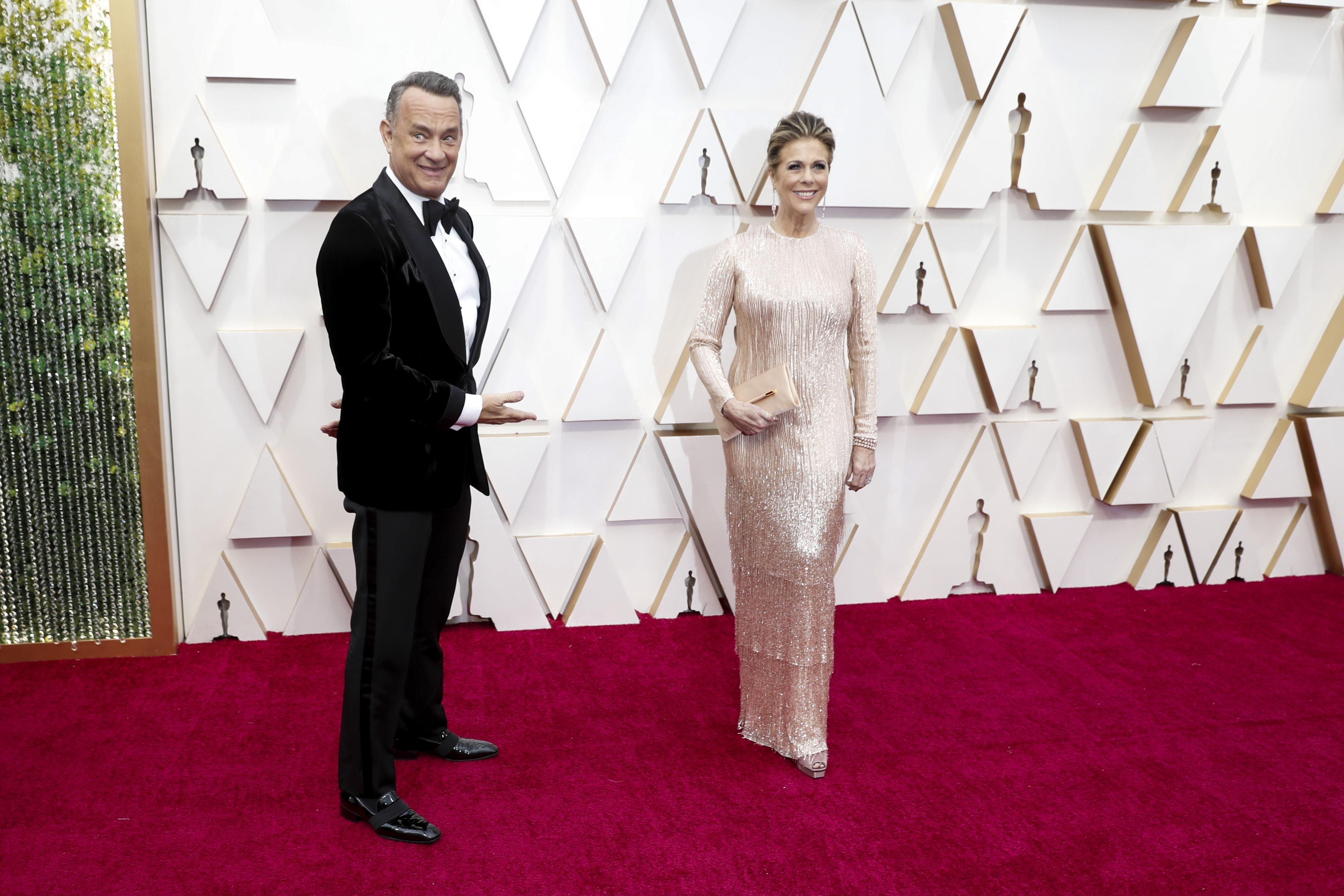 Tom Hanks y su esposa. EP