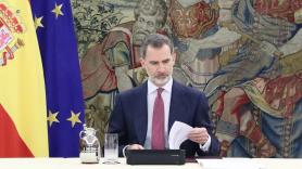 Imagen de Felipe VI en la reunión con el Comité de control del Gobierno frente al coronavirus