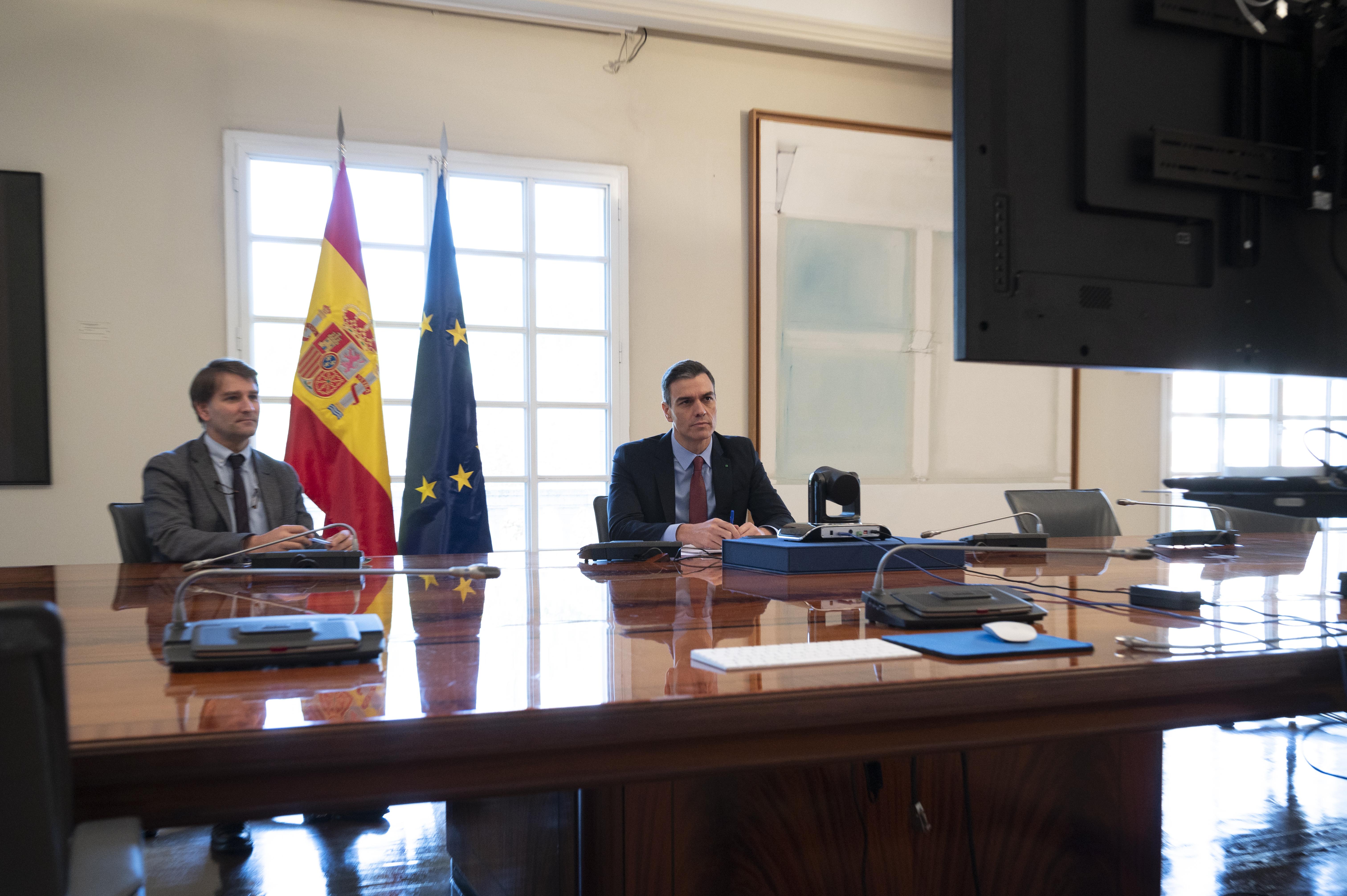 Pedro Sánchez participa por videoconferencia en la reunión del G20