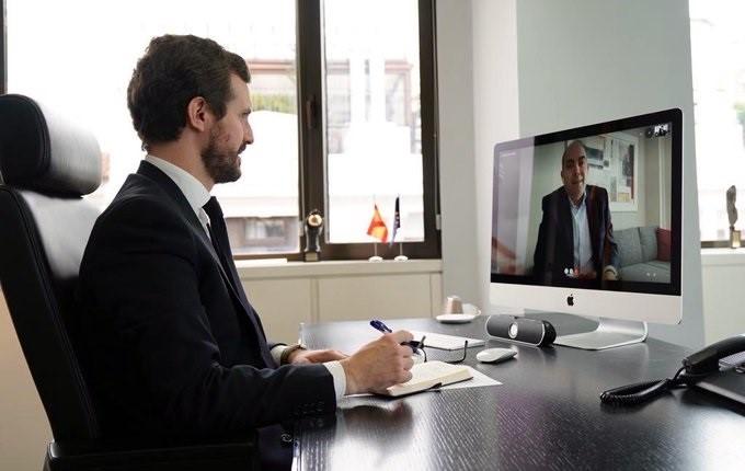 El líder del PP Pablo Casado se reúne con el presidente de ATA, Lorenzo Amor por videoconferencia. Europa Press