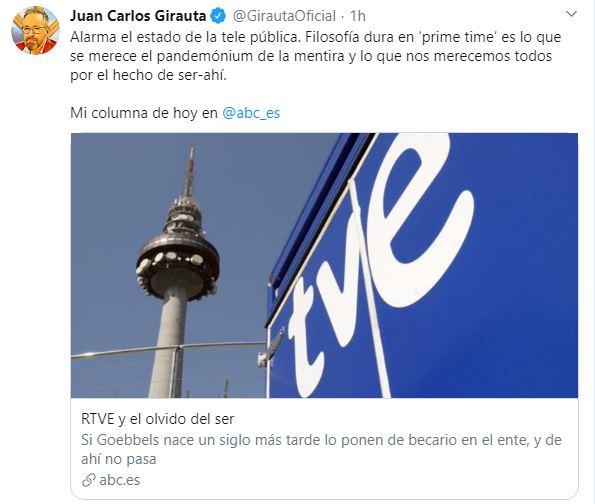 Juan Carlos Girauta promocionando en su Twitter la columna en la que ataca a TVE comparándola con los nazis