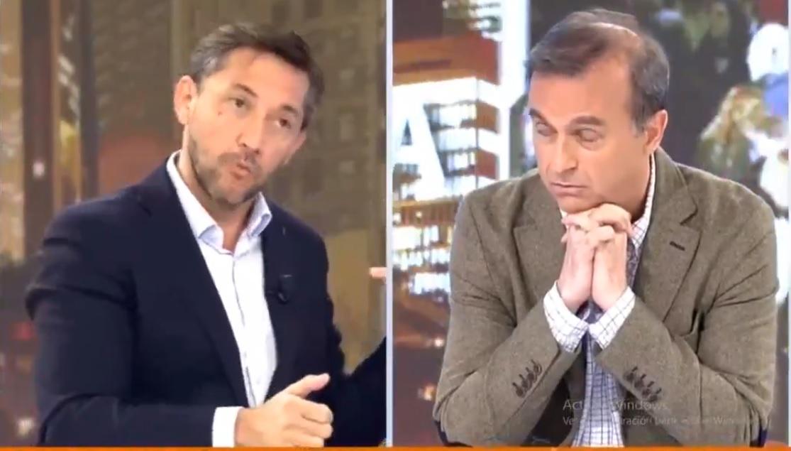 Instantánea del debate entre Javier Ruiz (izquierda) y Vicente Gil. Fuente: Cuatro.