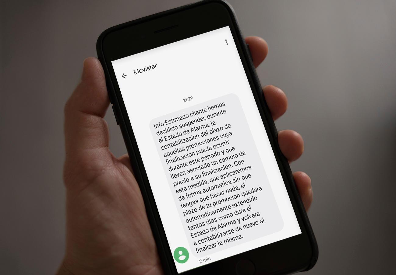 SMS que Movistar está enviando a sus clientes para informar del aplazamiento de sus ofertas promocionales - Fuente: FACUA