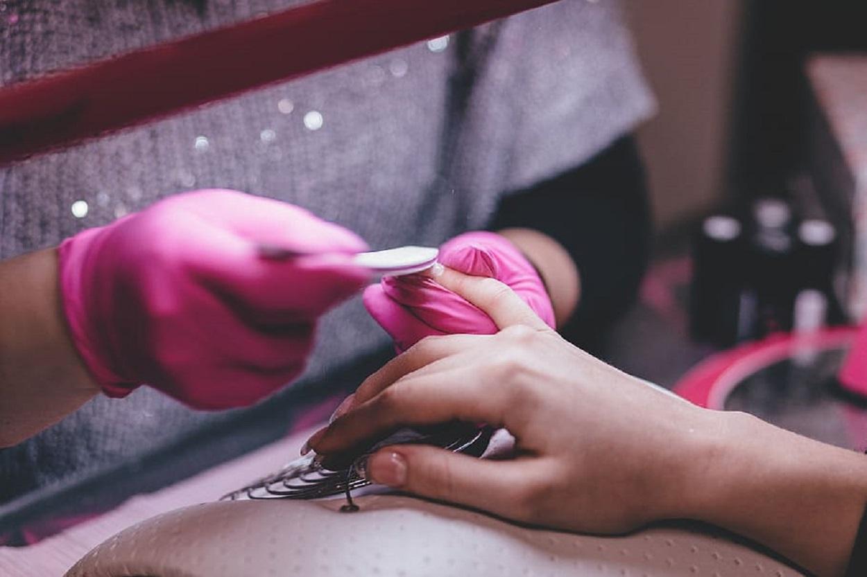 Una concejala de Ciudadanos ha sido multada por saltarse la cuarentena para hacer la manicura