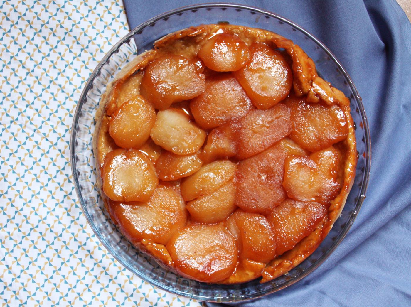 La tarta tatin debe su nombre a las hermanas Tatin, que regentaban un pequeño hostal y consiguieron esta deliciosa receta por un despiste