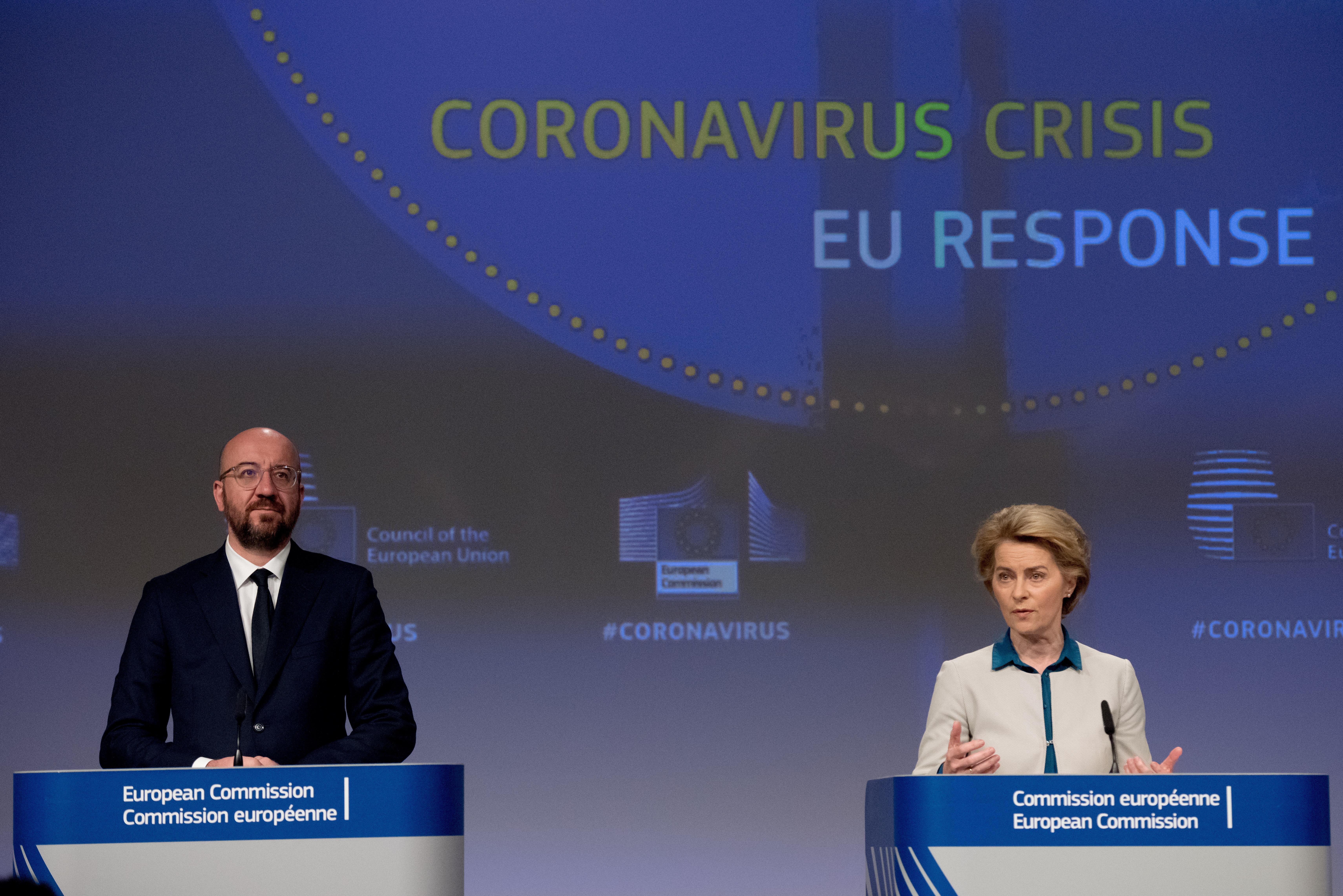 La presidenta de la Comisión Europea, Ursula von der Leyen y el presidente del Consejo Europeo, Charles Michel