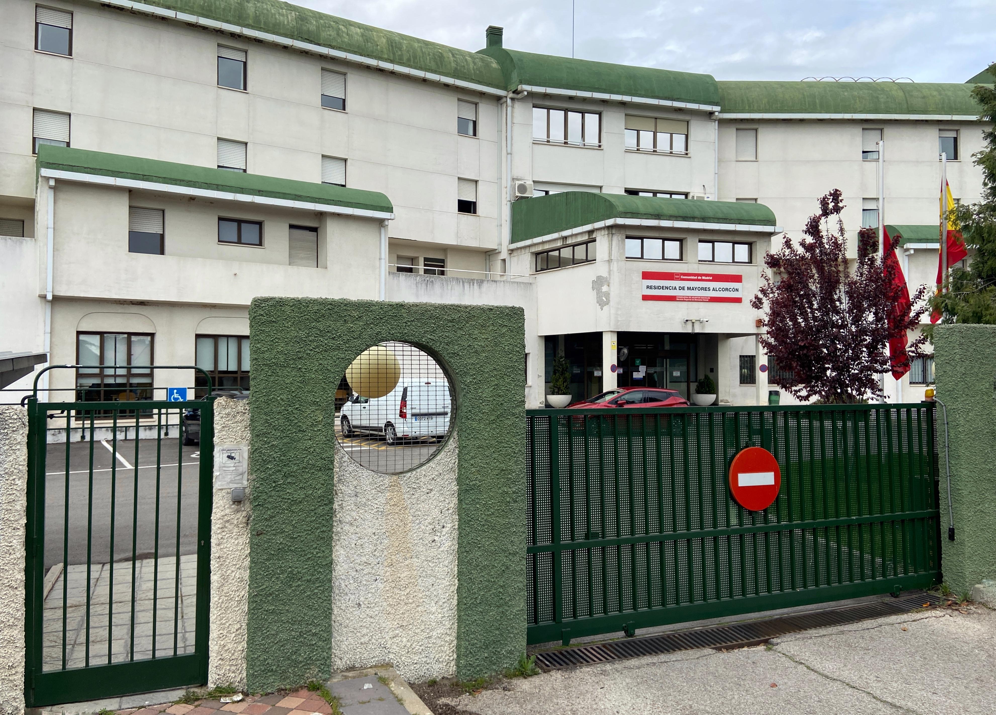 Entrada de la Residencia de Mayores de Alcorcón. Europa Press