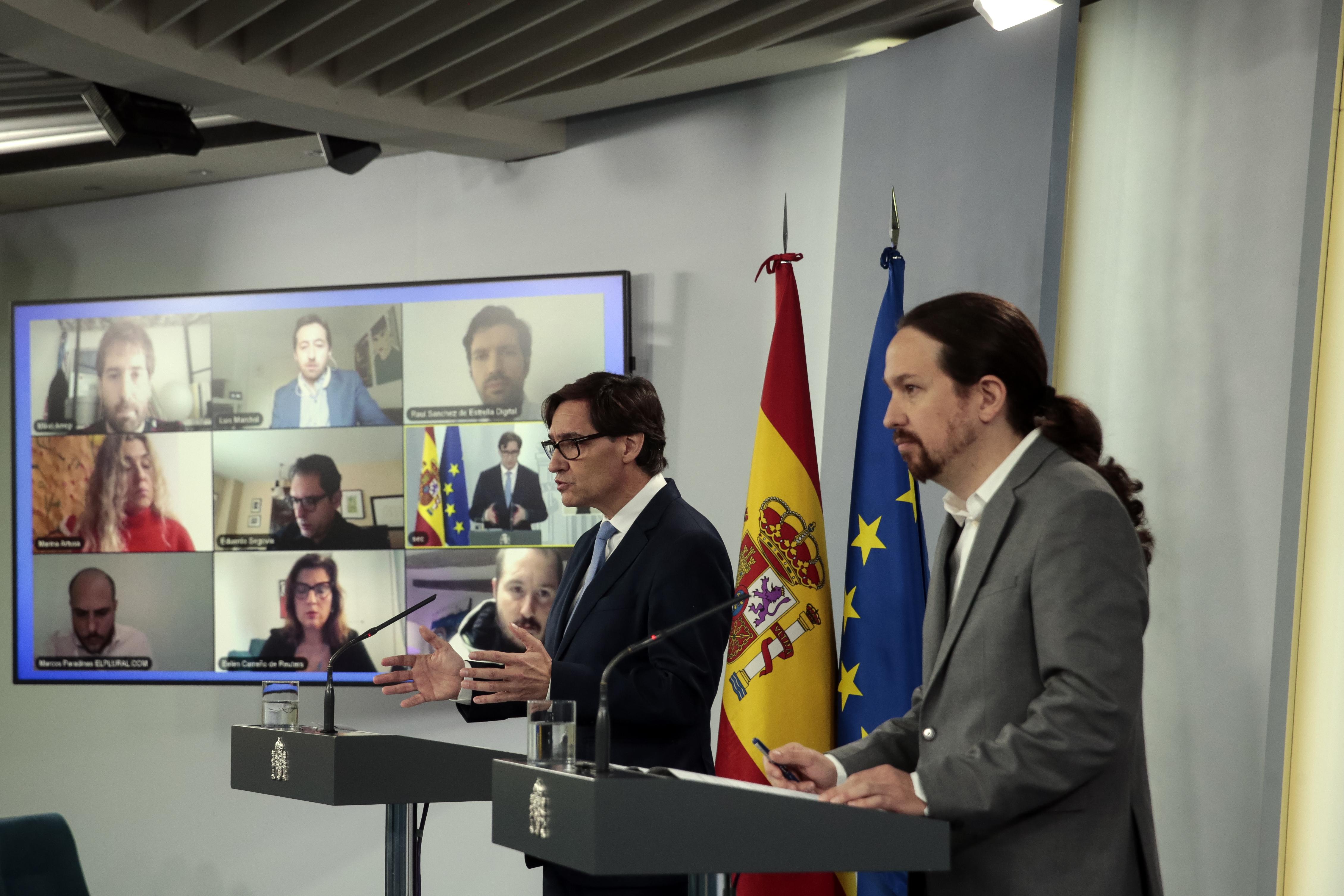 El ministro de Sanidad, Salvador Illa, y el vicepresidente de Derechos Sociales, Pablo Iglesias, en rueda de prensa.