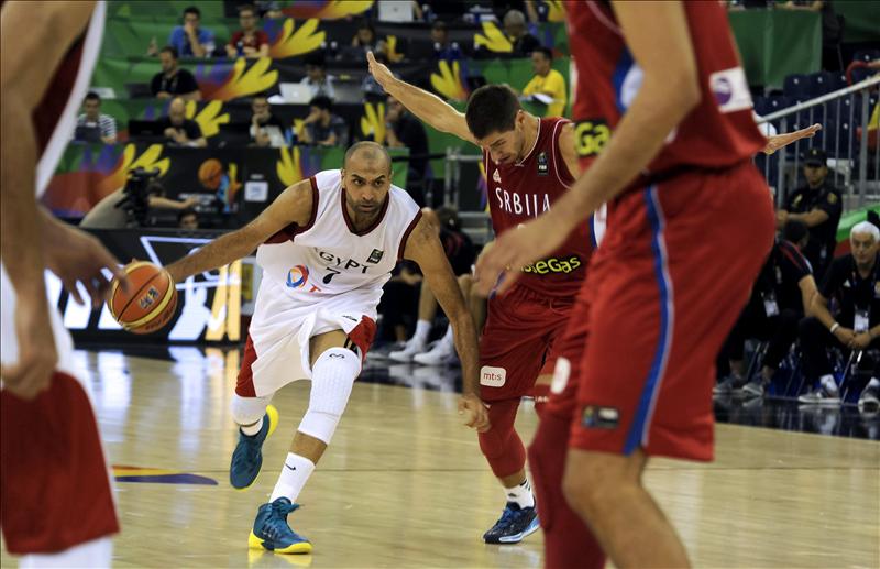 Imagen de un partido de baloncesto.