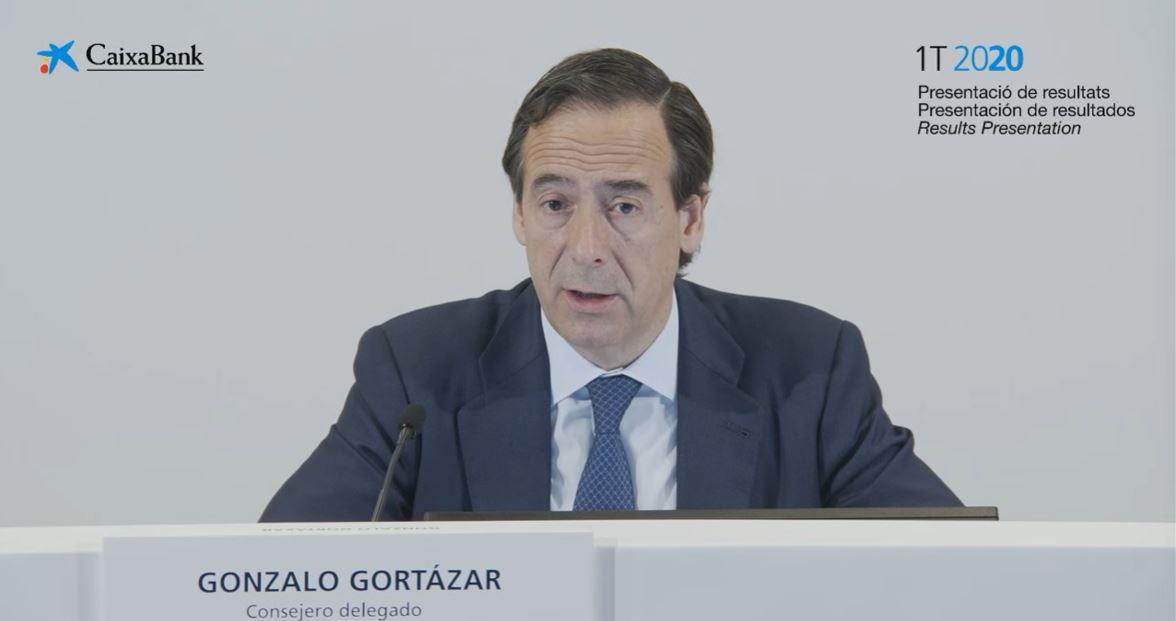 Gonzalo Gortázar, CEO de Caixabank, en la presentación de resultados trimestrales