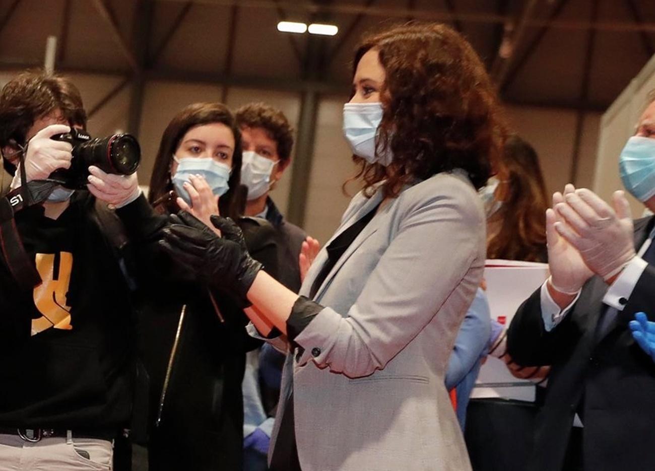 Díaz Ayuso durante la clausura del hospital de IFEMA