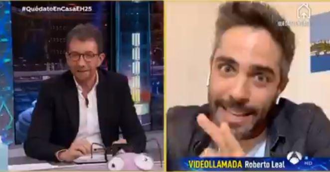 Pablo Motos entrevista a Roberto Leal en El Hormiguero