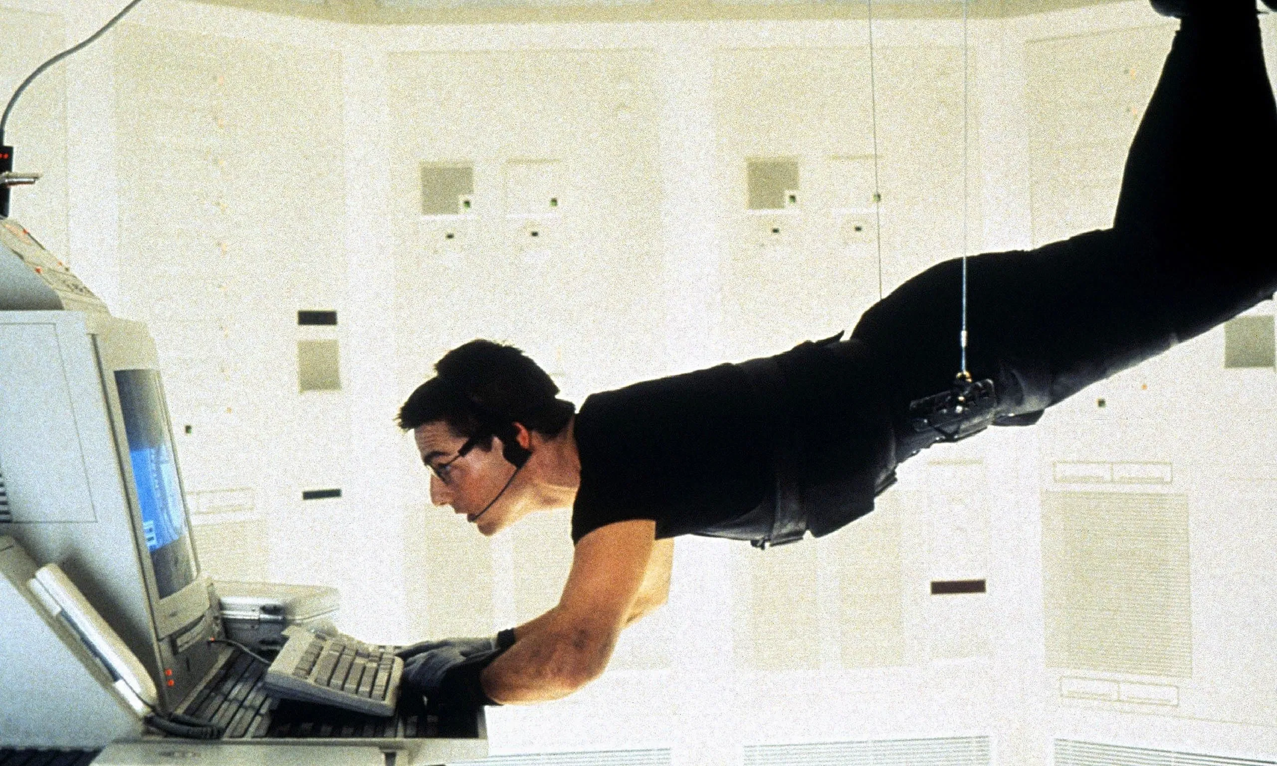 Tom Cruise en una escena de la primera entrega de 'Misión imposible'