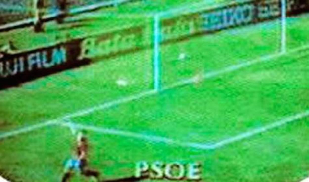 Captura de pantalla de la celebración por Butragueño de su gol a Dinamarca, que parecía haber macado el PSOE.