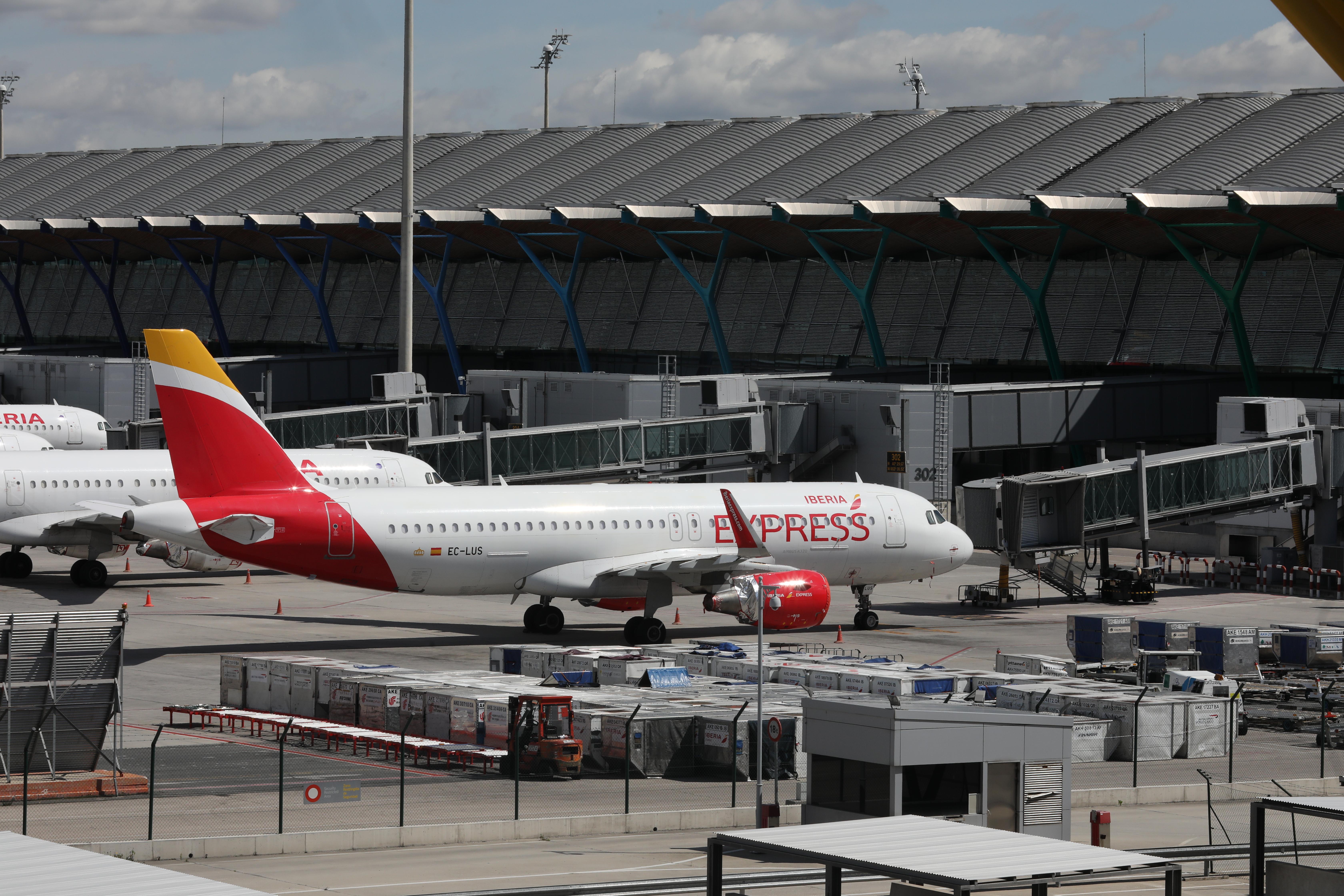 Varios aviones de Iberia en el aeropuerto Madrid-Barajas Adolfo Suárez.EP
