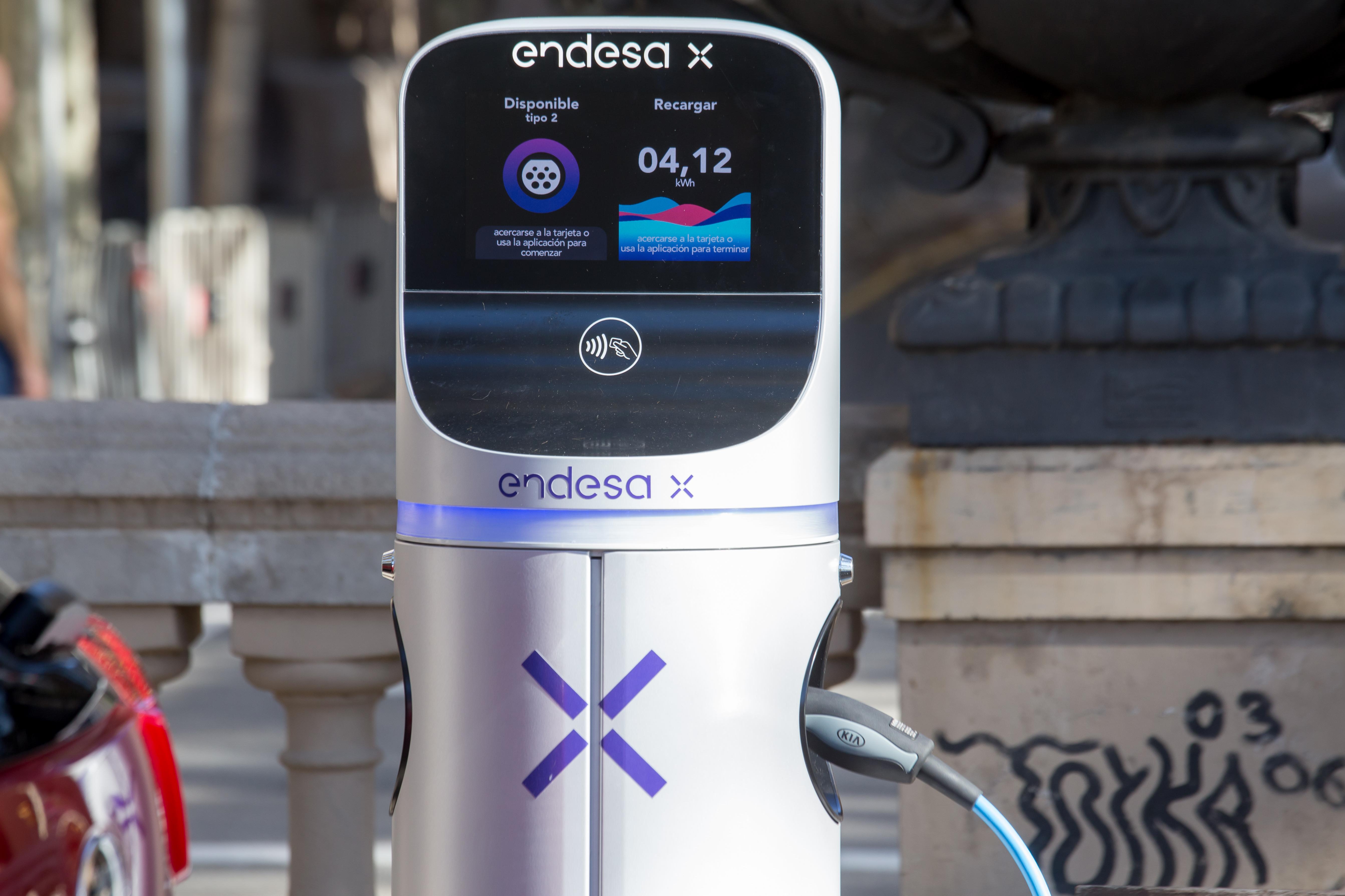 Punto de recarga para vehículos eléctricos de Endesa