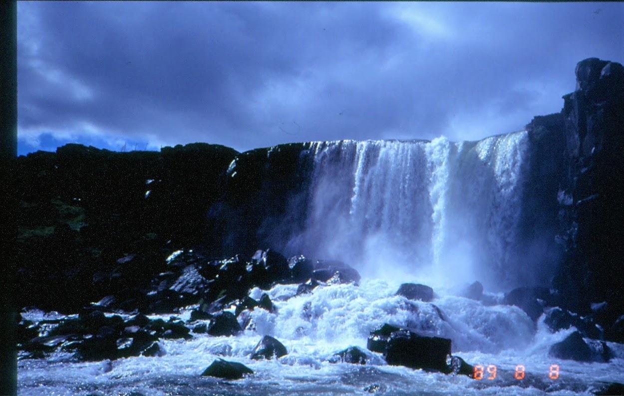 Catarata en Islandia.