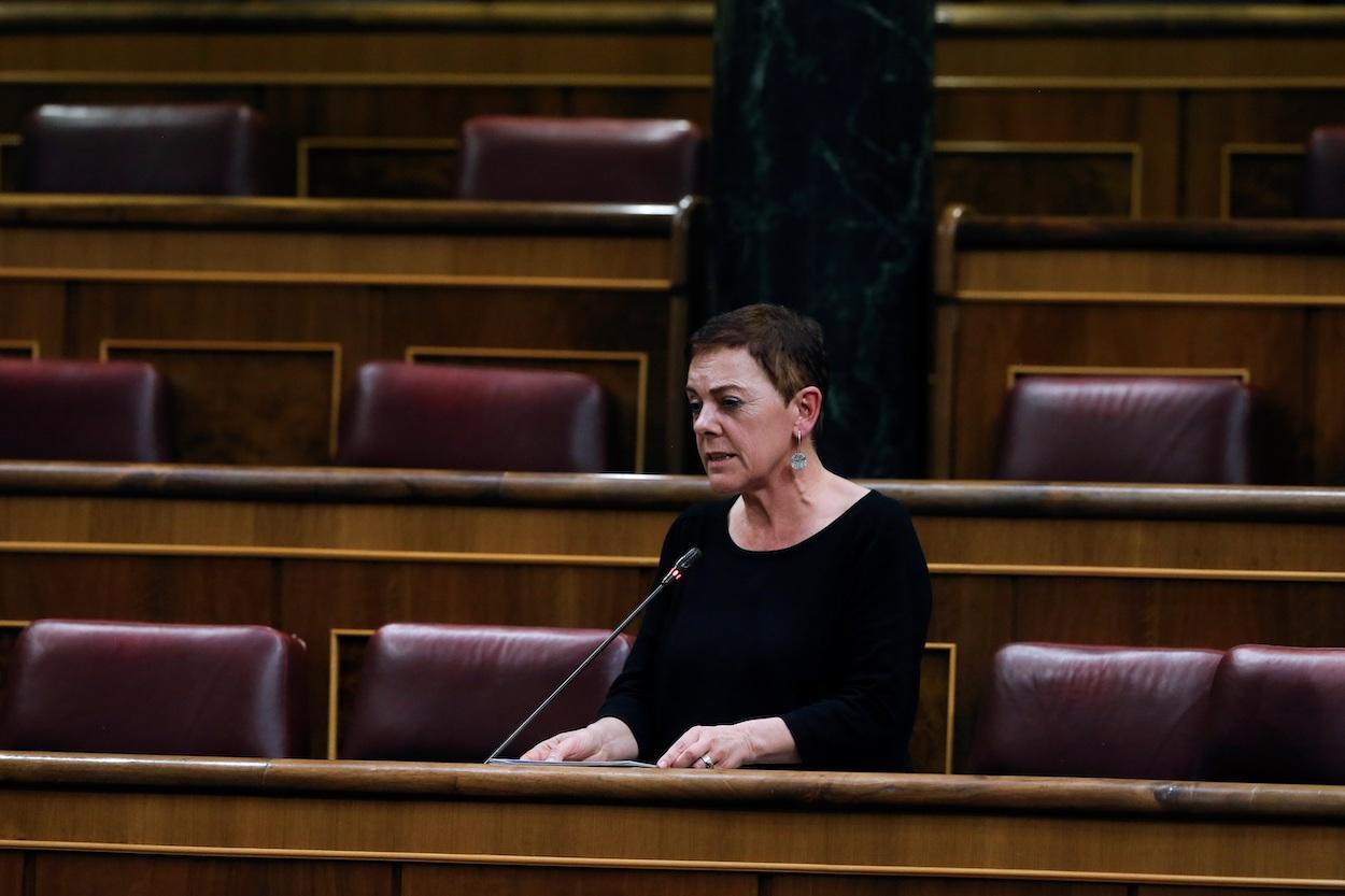 La diputada de EH Bildu Mertxe Aizpuru interviene en el pleno del Congreso que debate este miércoles la quinta prórroga del estado de alarma