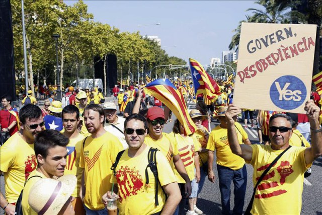 Guerra de cifras: la Guardia Urbana habla de 1,8 millones de participantes en la Diada y el Gobierno sólo de medio millón