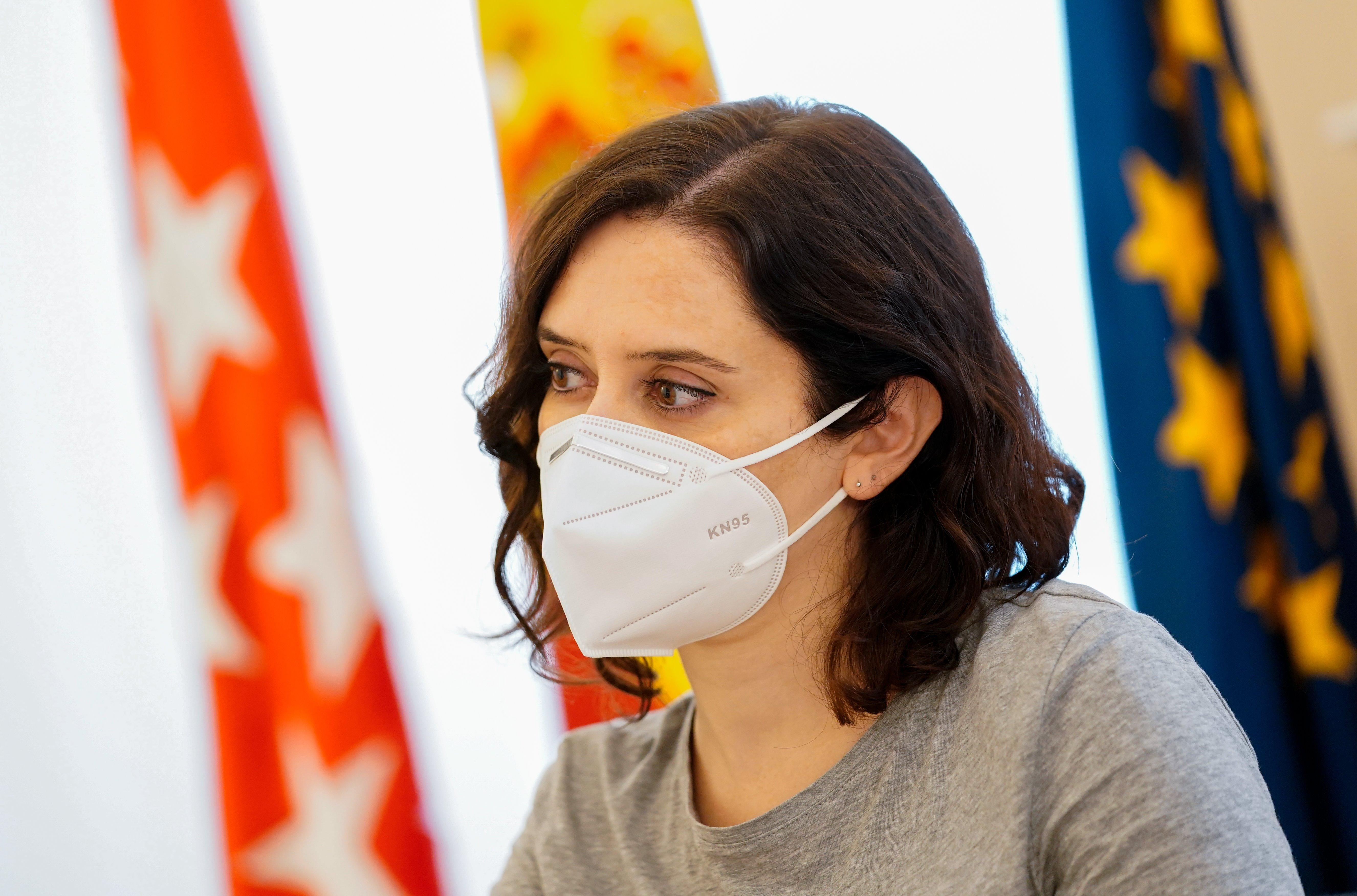 La presidente de la Comunidad de Madrid, Isabel Díaz Ayuso, con una mascarilla. Fuente: EP.