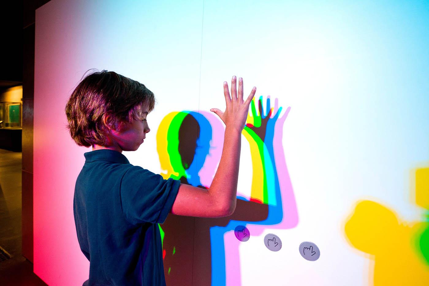 El centro cultural CaixaForum como el Museo de la Ciencia CosmoCaixa, en Barcelona, están a disposición de la comunidad educativa para la realización de campamentos de verano con plenas garantías para evitar la propagación del COVID-19