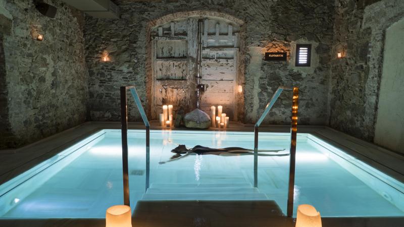 AIRE Ancient Baths Vallromanes flotarium