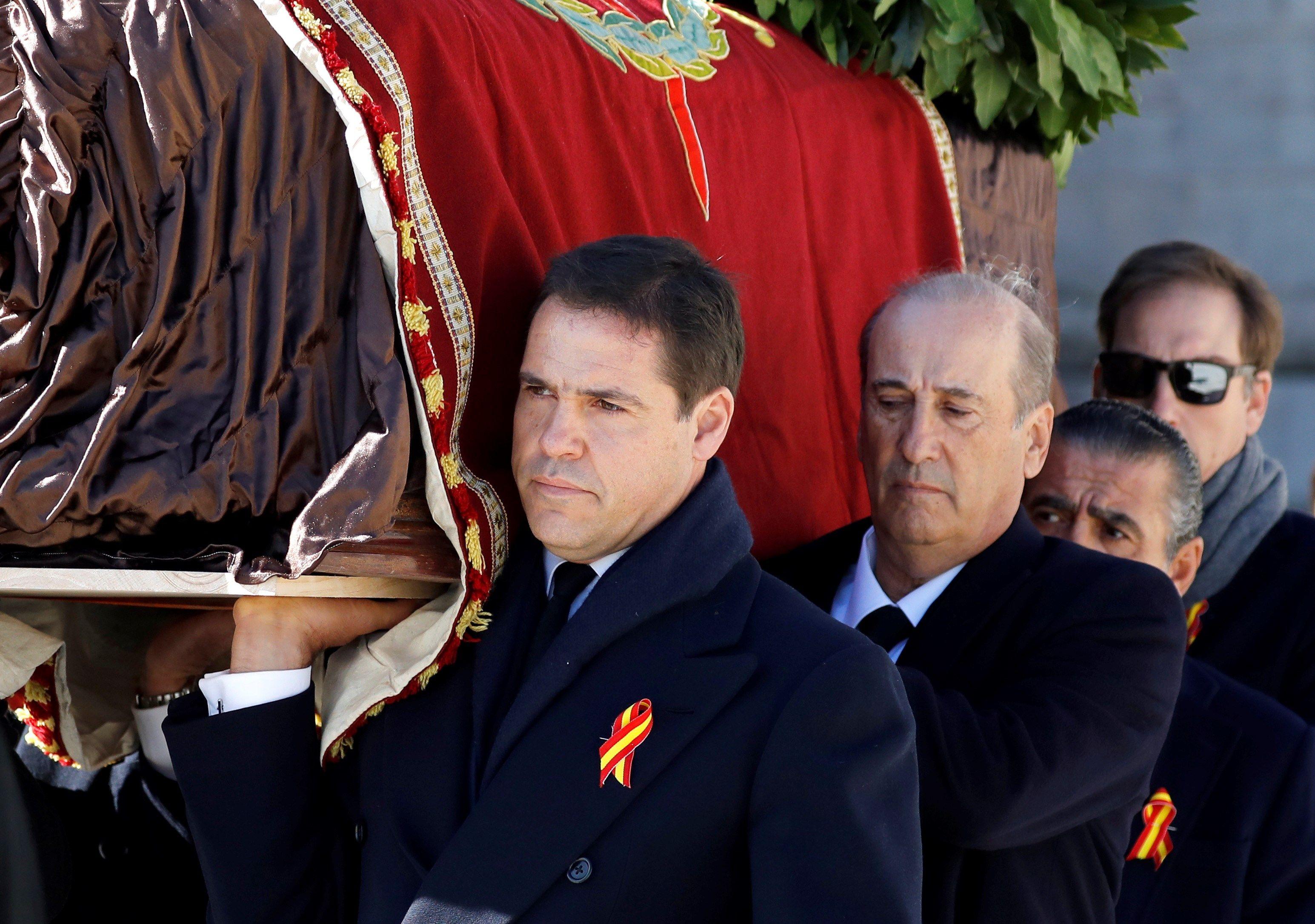 Luis Alfonso de Borbón lamenta el deterioro en la estatua de un antepasado en las protestas de EEUU. Europa Press