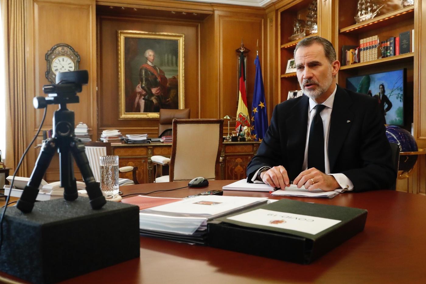 El Rey Felipe Vi conversa con la Asociación Nacional De Productos de Ganado Porcino 