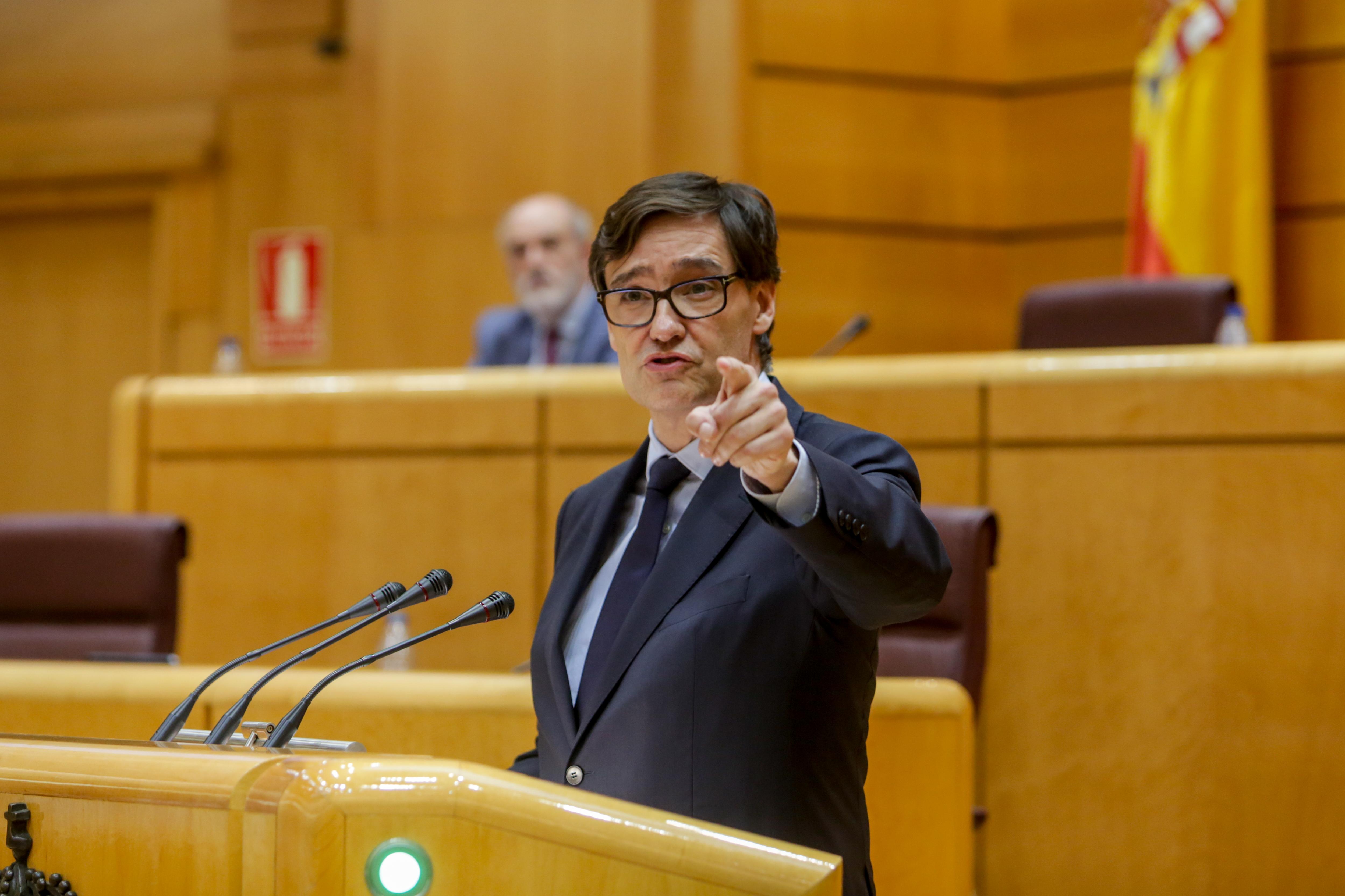 Salvador Illa en la sesión de control al Gobierno en el Senado. EP
