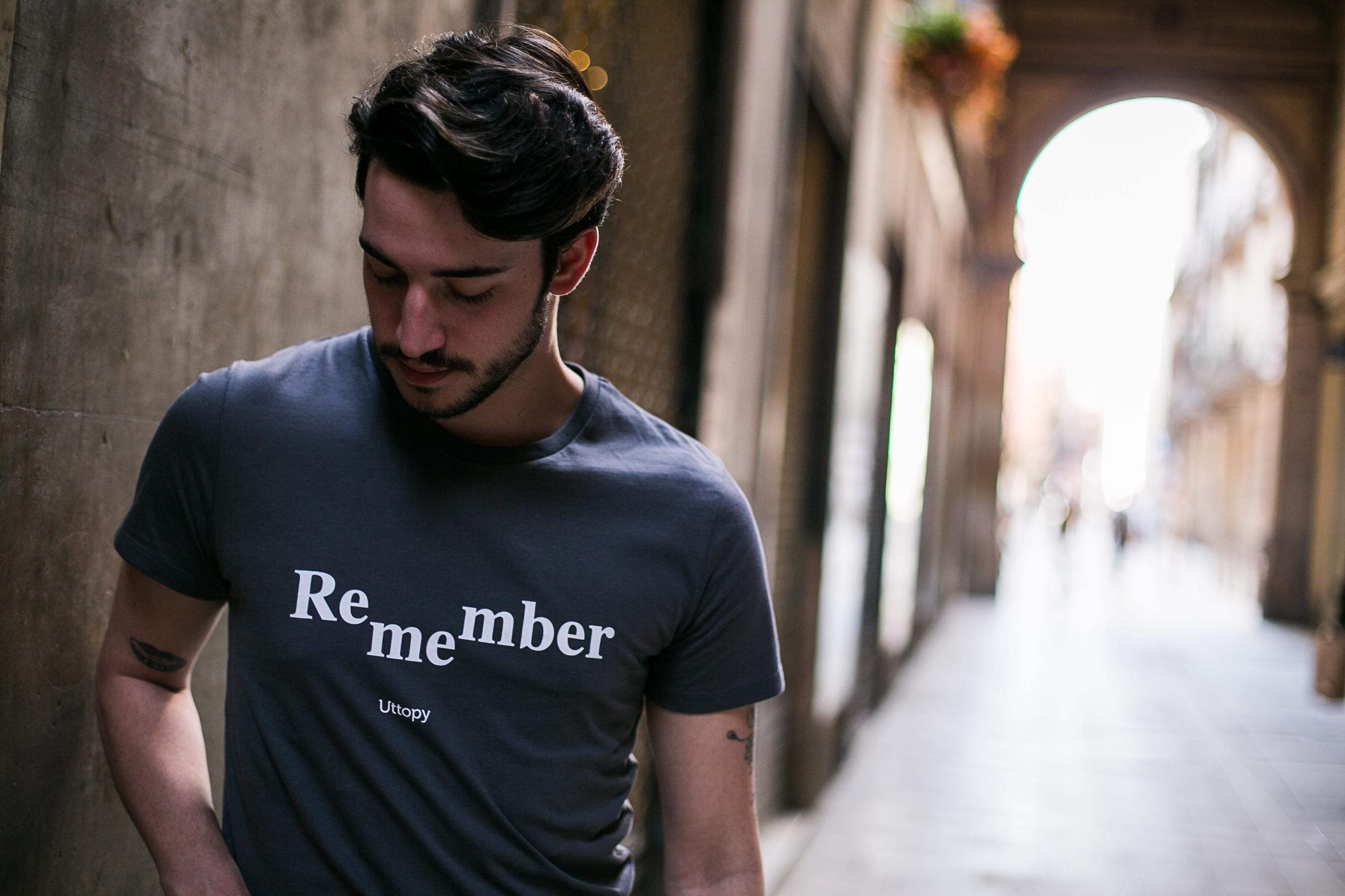 Camisetas 'Remember Me', a favor de la lucha contra el Alzheimer