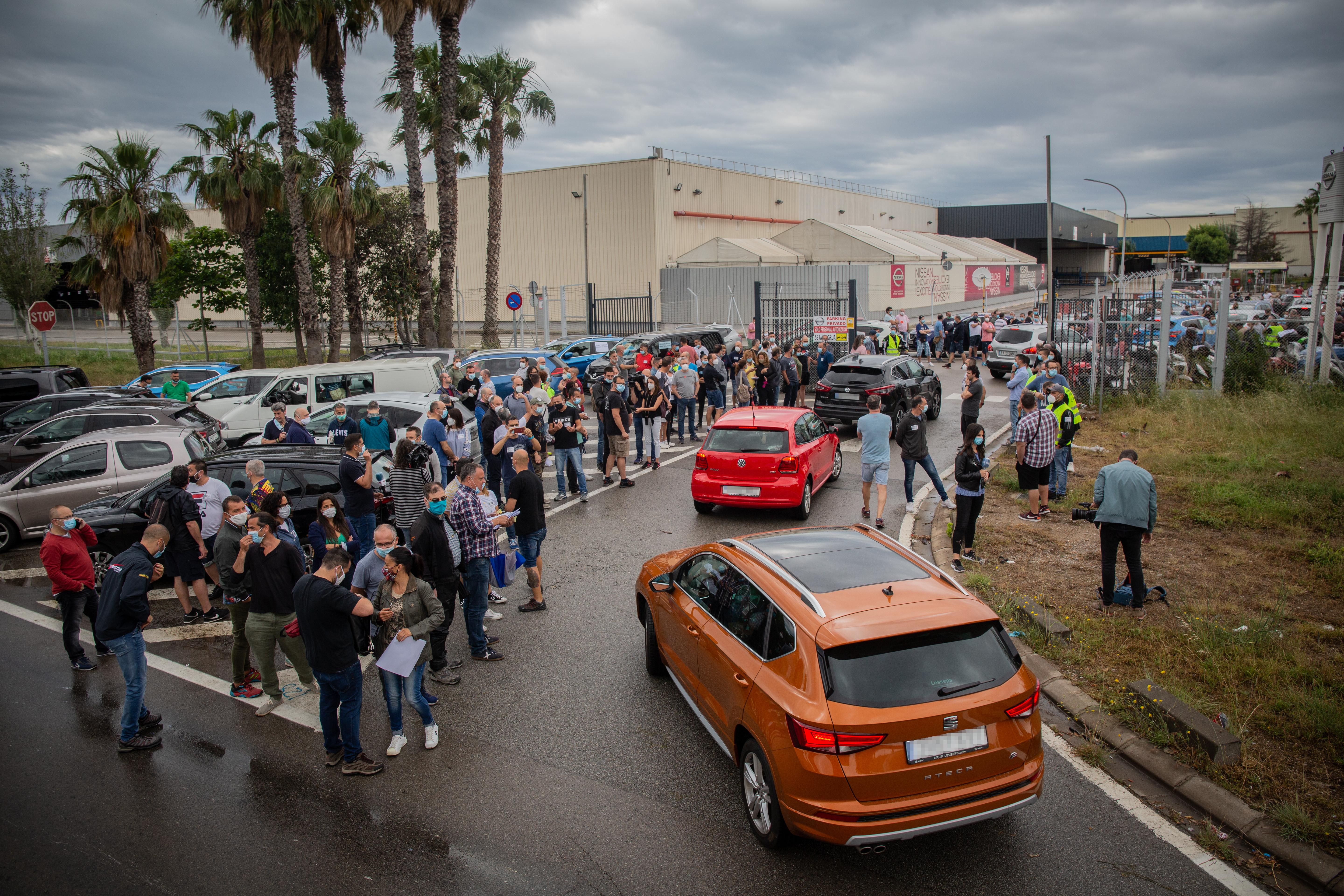 Marcha de vehículos contra el cierre de Nissan en Barcelona - Europa Press