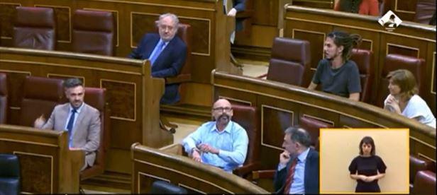 El diputado de Unidas Podemos, Txema Guijarro, durante la sesión de control al Gobierno.