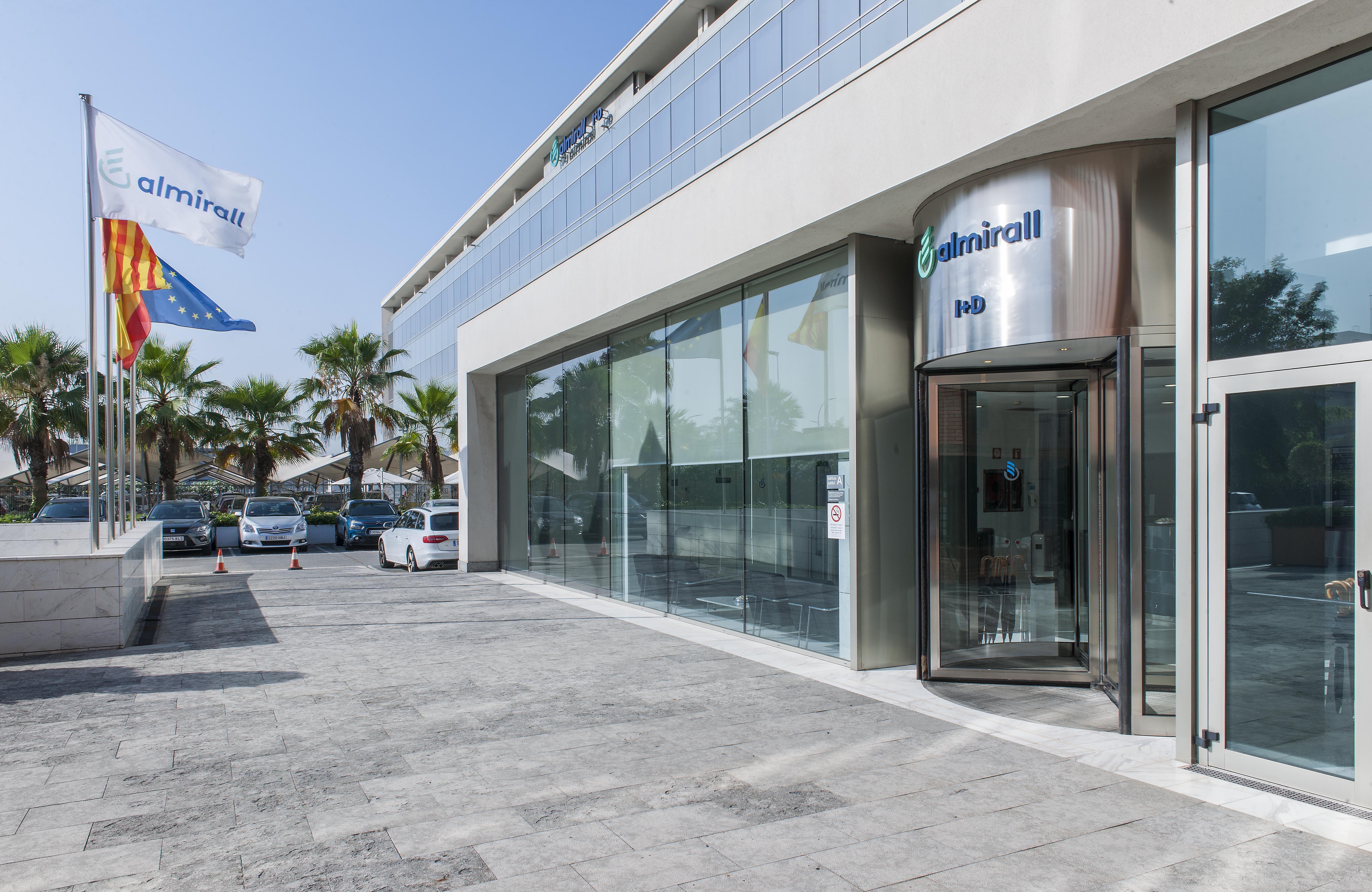 El centro de I+D de Almirall en Sant Feliu de Llobregat - Europa Press