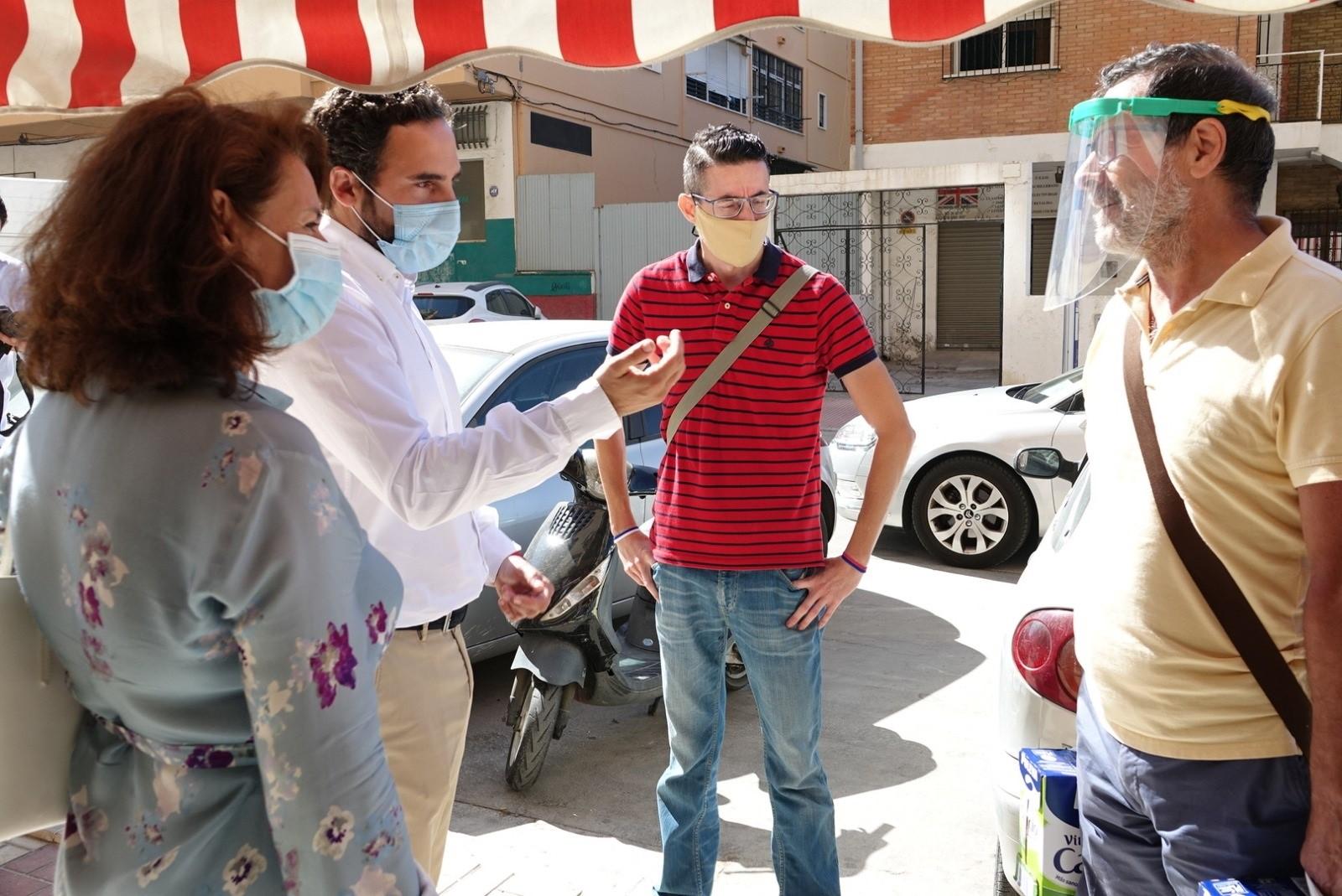 El portavoz del grupo del PSOE en el Ayuntamiento de Málaga pide que se garanticen las necesidades básicas familiares. Europa Press