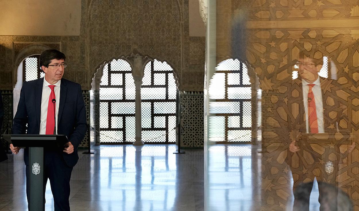 El vicepresidente de la Junta, Juan Marín, hoy en rueda de prensa en la Alhambra.